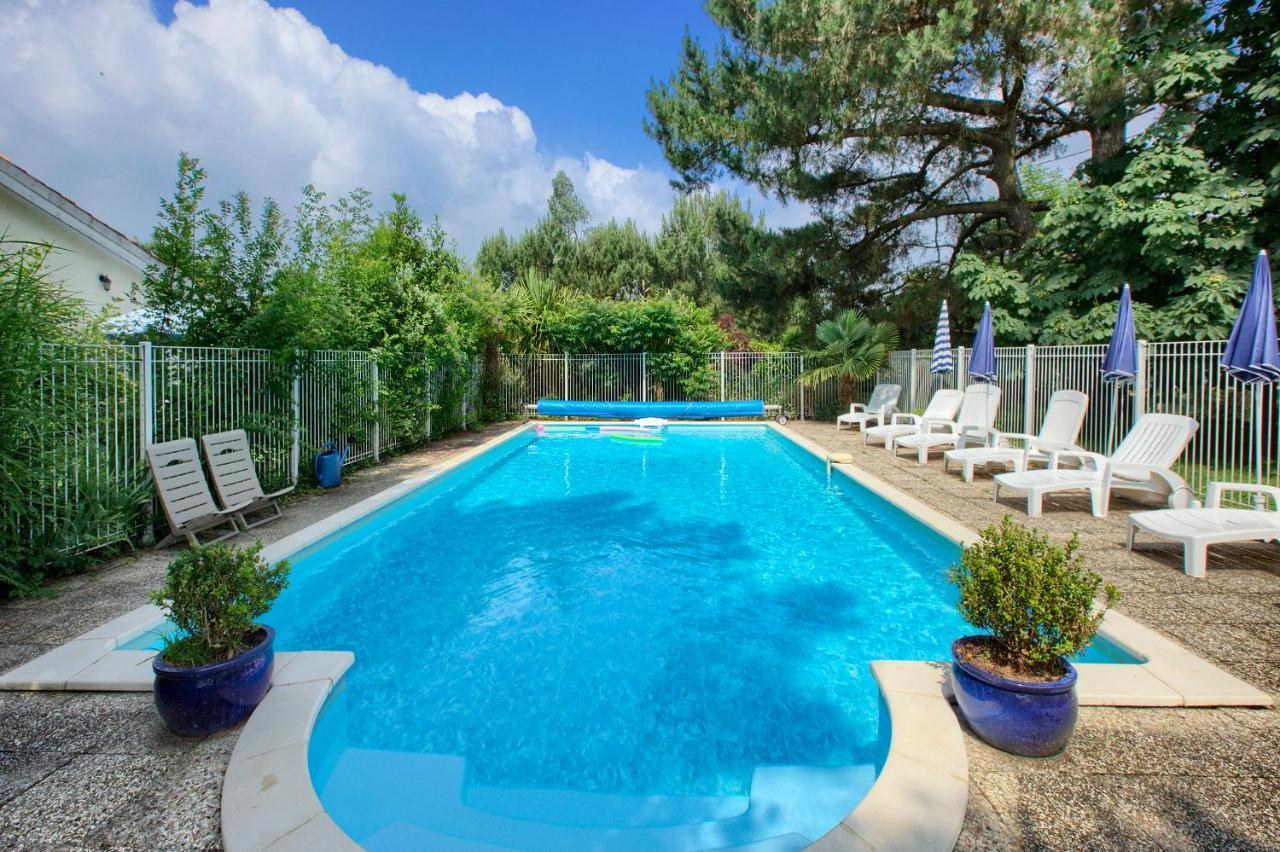Le Manoir Lacustre Queyrac Exterior photo